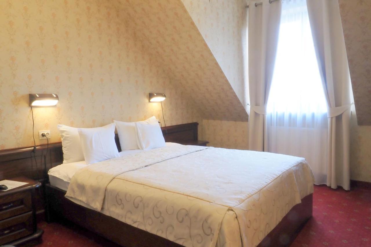 Hotel Sarmata Zespol Dworski Sandomierz Exterior foto